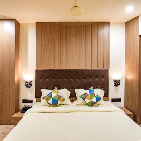 Hotel Nexus Rajkot Εξωτερικό φωτογραφία