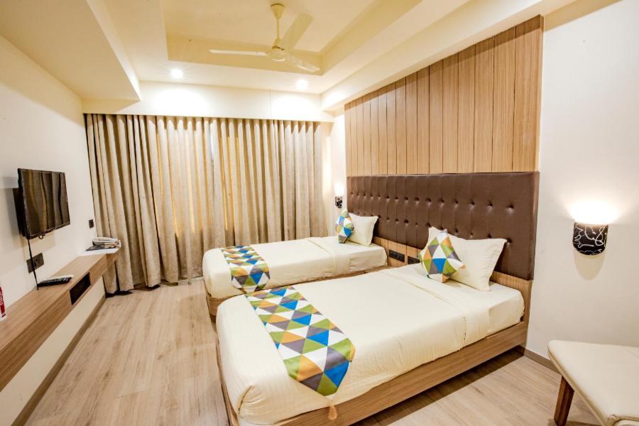 Hotel Nexus Rajkot Εξωτερικό φωτογραφία