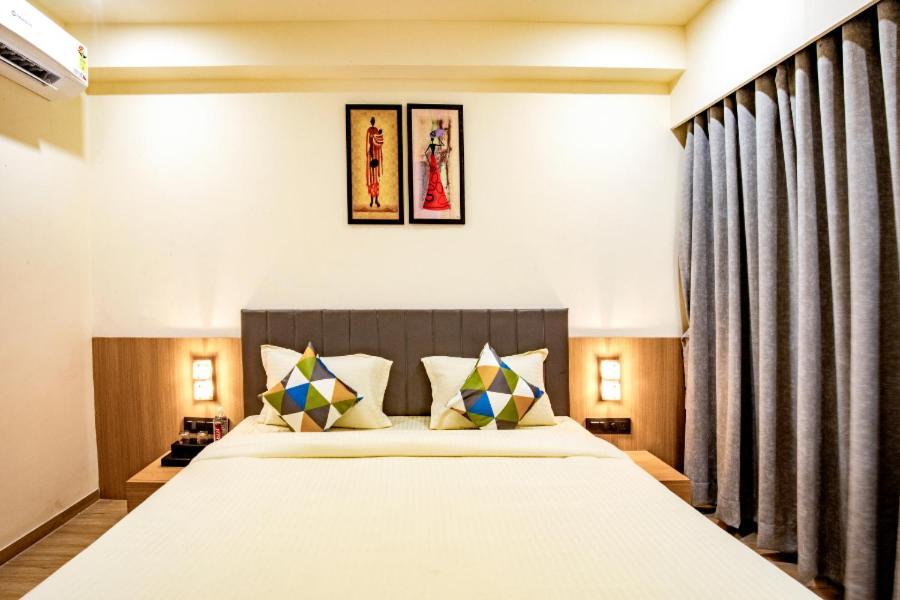 Hotel Nexus Rajkot Εξωτερικό φωτογραφία