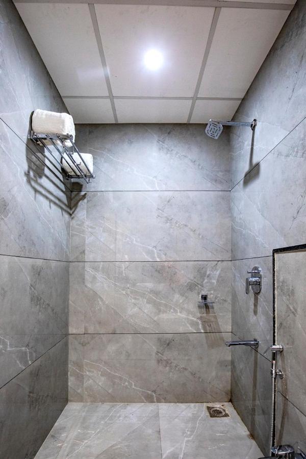 Hotel Nexus Rajkot Εξωτερικό φωτογραφία